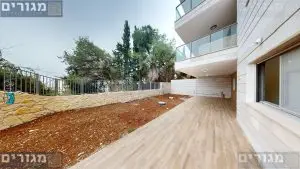 גינה בזווית נוספת הסחלב